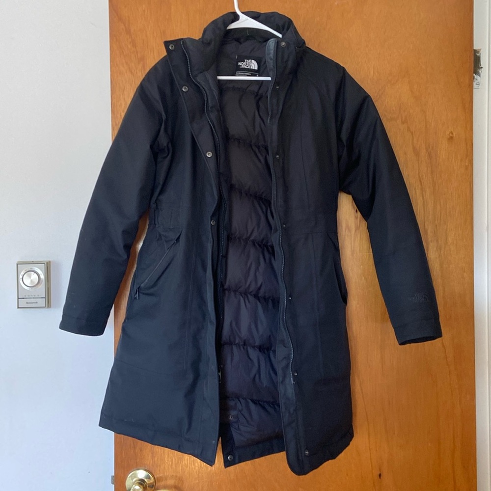Women’s Northface puffer coat with detachable fur hood